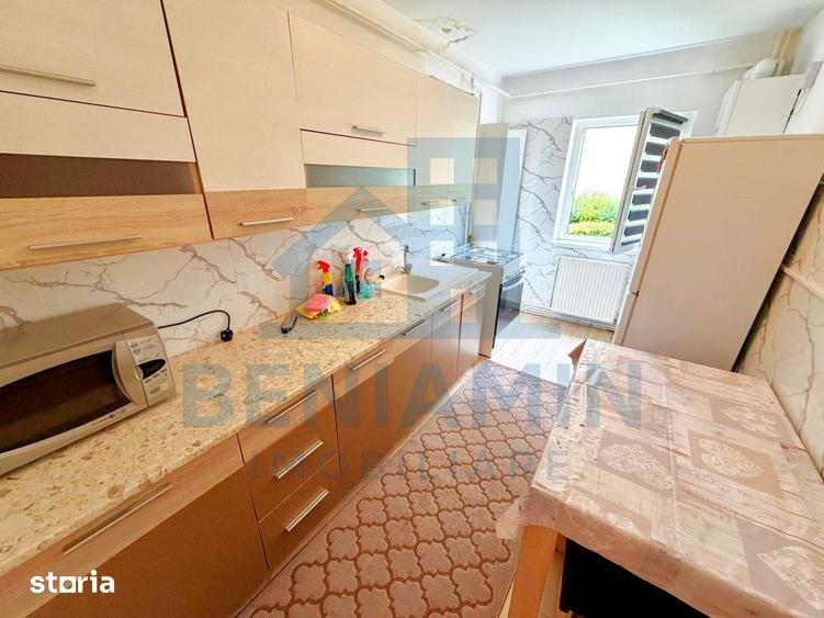 Apartament cu 2 camere decomandat în Hărmanului