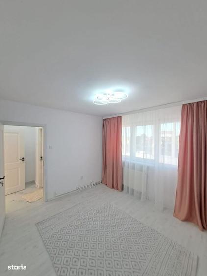 Apartament cu 2 camere semidecomandat în Calea Galați
