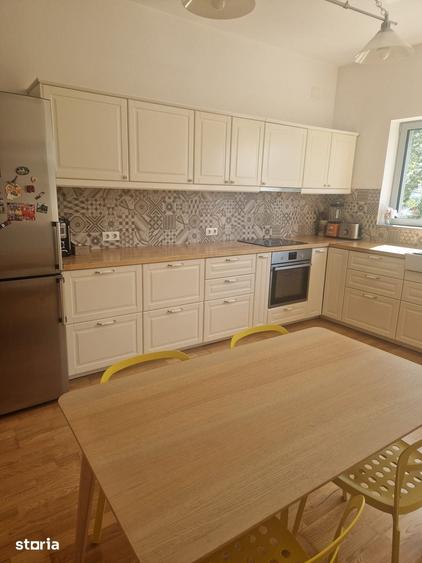Casă cu 5 camere cu Teren 1701 Mp în Borhanci