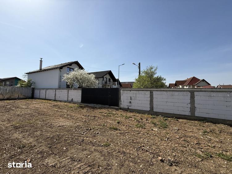Casă cu 4 camere cu Teren 600 Mp în Țiglari