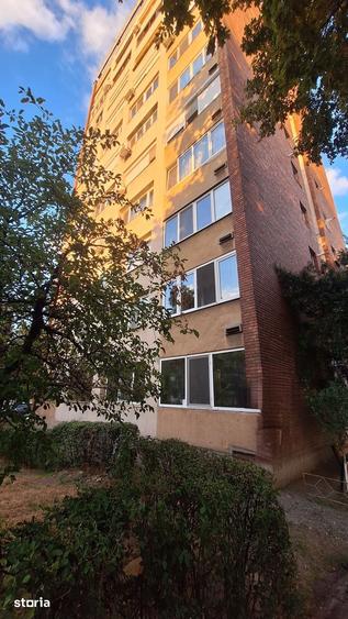 Apartament cu 2 camere decomandat în Podgoria
