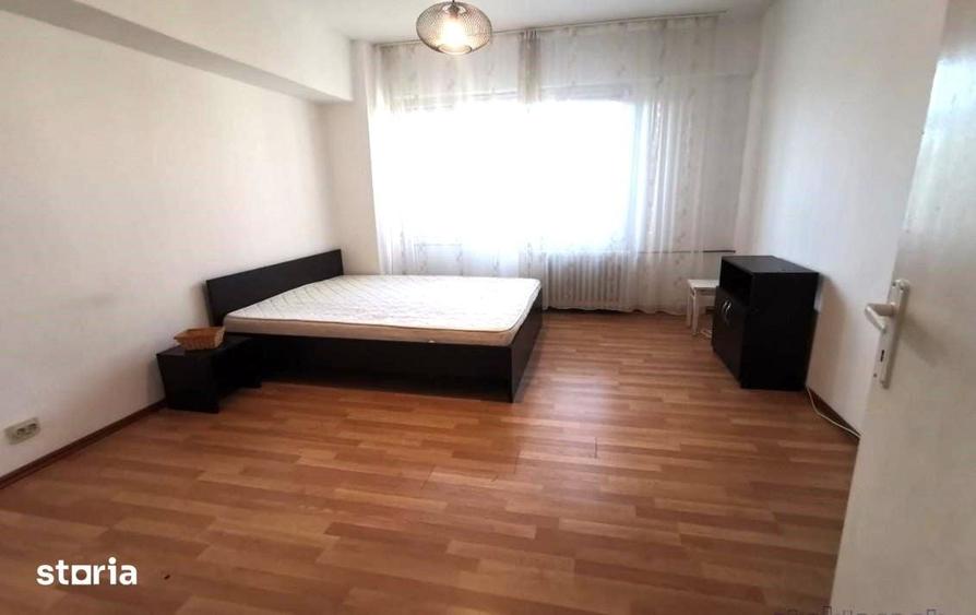 Apartament cu 4 camere decomandat în Militari