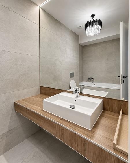 Apartament cu 2 camere decomandat în Lotus