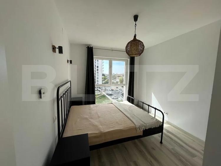 Apartament cu 2 camere semidecomandat, mobilat în Lipovei