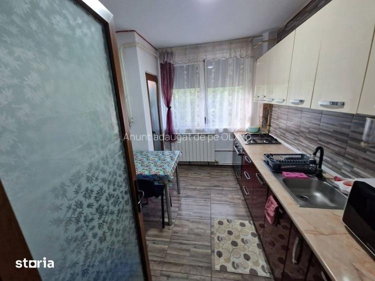 Vand apartament 4 camere