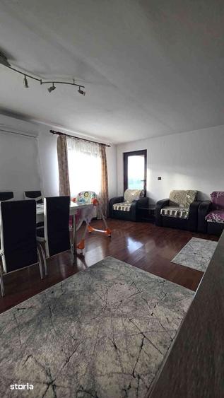 Casă cu 4 camere cu Teren 1700 Mp în Gepiu