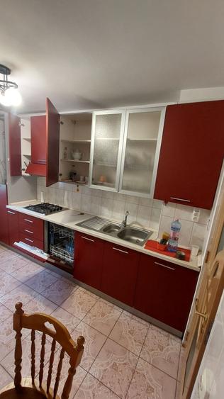 Apartament cu 2 camere decomandat în Narcisa
