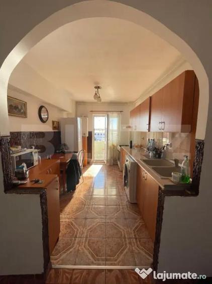 Apartament cu 5 camere decomandat în Ultracentral