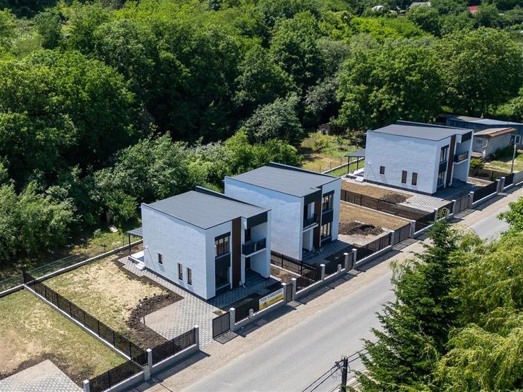 Casă individuală cu 3 camere cu Teren 375 Mp în Hemeiuș