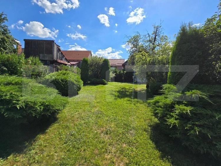 Casă cu 4 camere cu Teren 960 Mp în Săcele