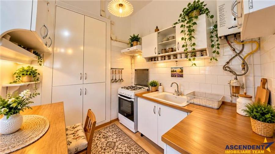 Casă individuală cu 3 camere cu Teren 490 Mp în Exterior Est