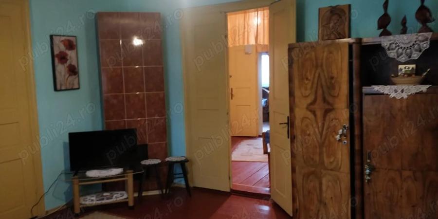 Casă cu 4 camere cu Teren 882 Mp în Cacica
