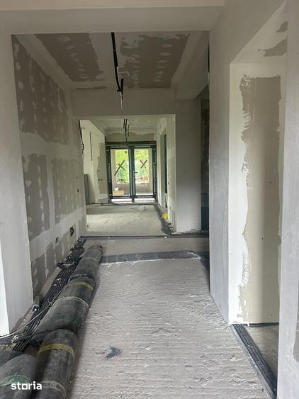 Casă cu 3 camere decomandat cu Teren 900 Mp în Central
