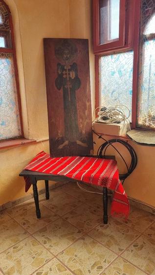 Casă cu 3 camere cu Teren 2000 Mp în Central