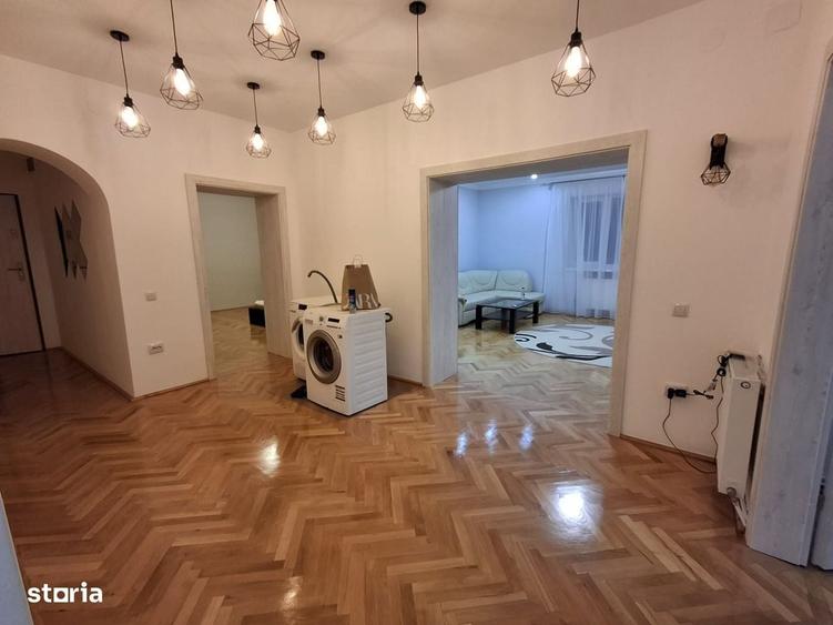 Apartament cu 3 camere decomandat, mobilat în Trei Stejari
