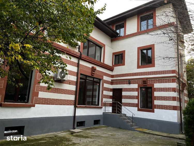 Casă cu Teren 250 Mp în Victoriei