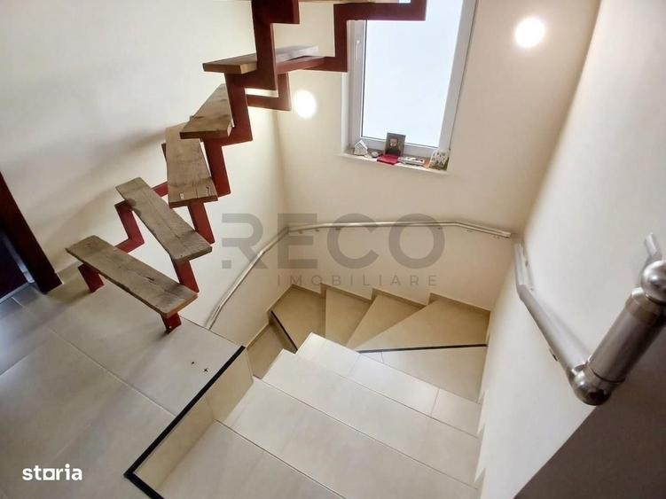 Casă cu 4 camere în Central