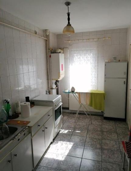 Apartament cu 2 camere, mobilat în Central