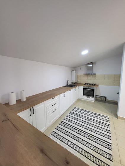 Apartament cu 2 camere decomandat în Otopeni