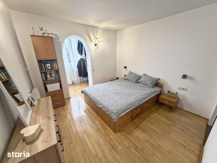 Apartament cu 3 camere decomandat în Central