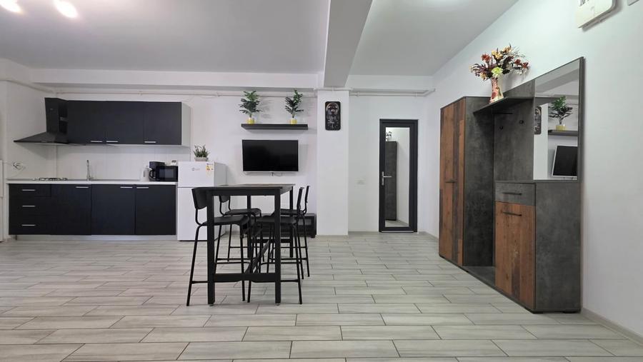 Apartament cu 2 camere nedecomandat, mobilat în Mamaia-Sat