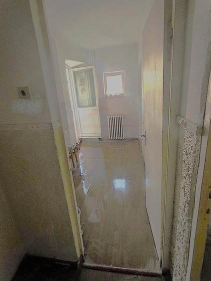 59.500 euro, APARTAMENT doua camere, decomandat, etaj 2, I.C. Frimu - 8