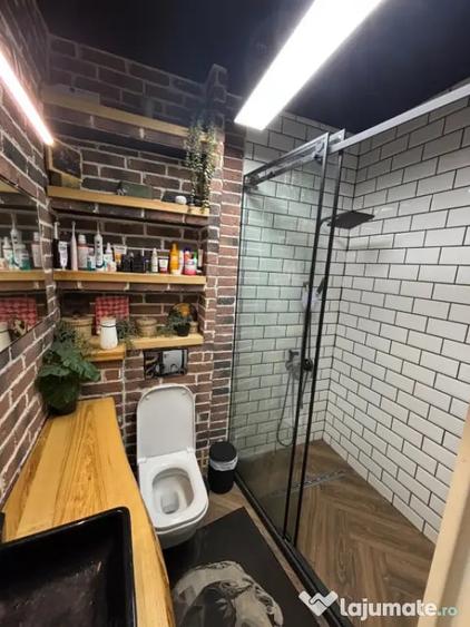 Apartament cu 2 camere decomandat în Florești