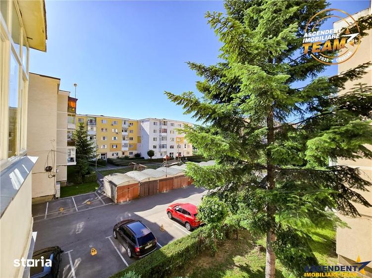 Apartament cu 4 camere, mobilat în Central