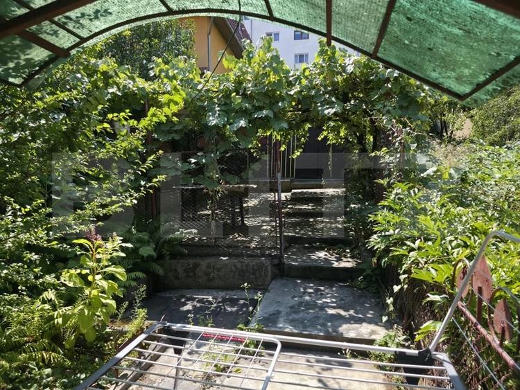 Casa cu teren de 572 mp in Gruia Loca?ie premium, ideala pentru renovare! - 2