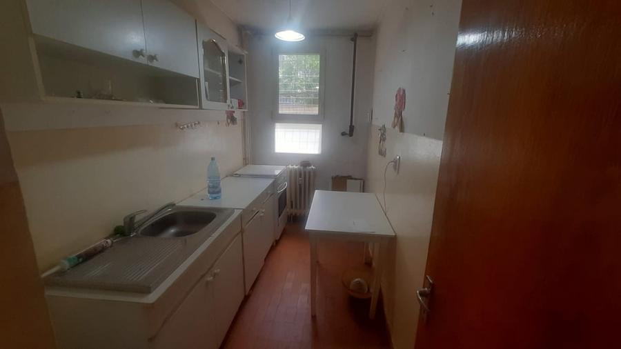 Garsonieră decomandată în Drumul Taberei