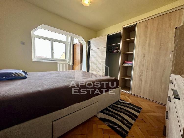 Apartament cu 3 camere decomandat, mobilat în Soarelui