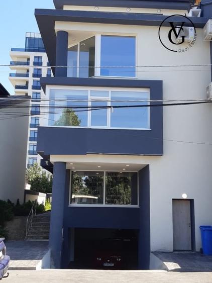 Duplex cu 11 camere cu Canalizare în Floreasca