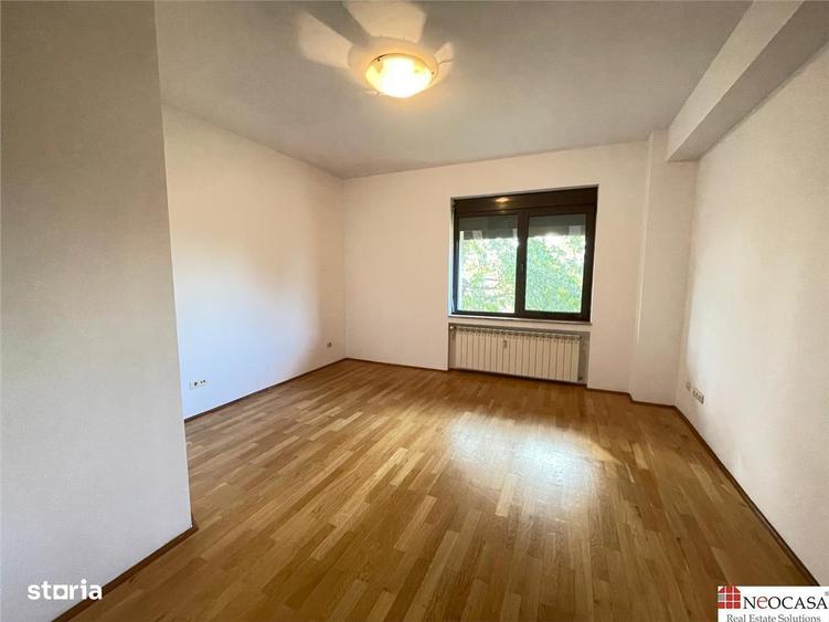 Apartament cu 5 camere în Floreasca