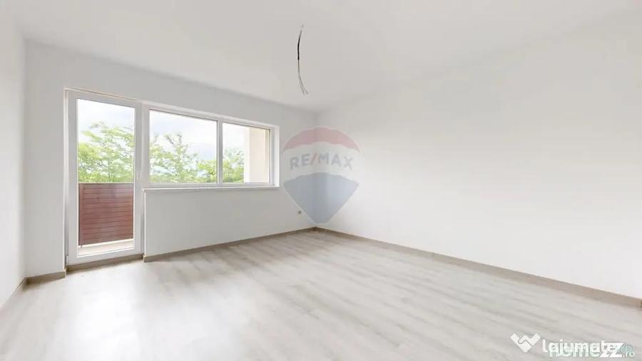 Apartament cu 3 camere decomandat în Sânpetru