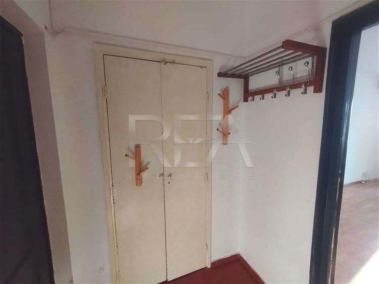 Apartament cu 2 camere circular, mobilat în Titan