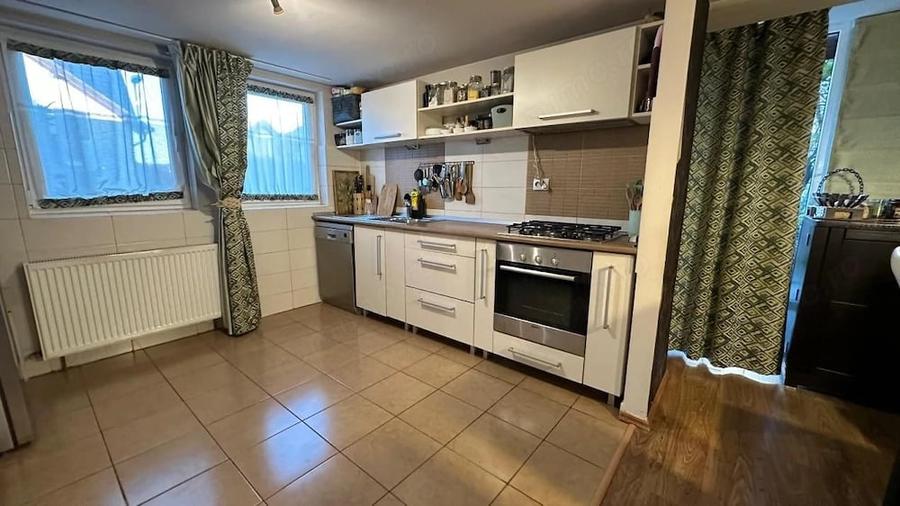 Casa individuala 6 camere cu teren 700 mp si garaj in Selimbar - 16