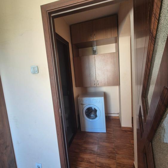 Apartament cu 3 camere decomandat în Tineretului