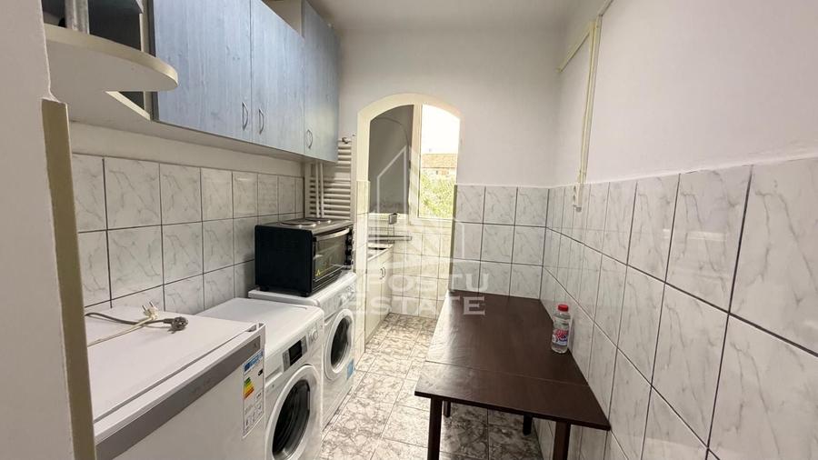 Garsonieră decomandată în Complex Studențesc