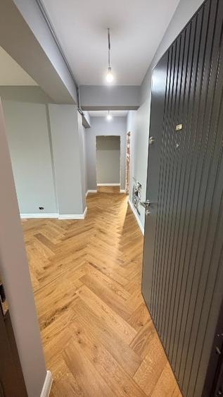 Apartament cu 3 camere decomandat în Aviației