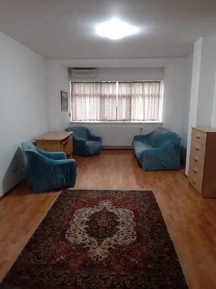 Apartament cu 2 camere semidecomandat în Titan