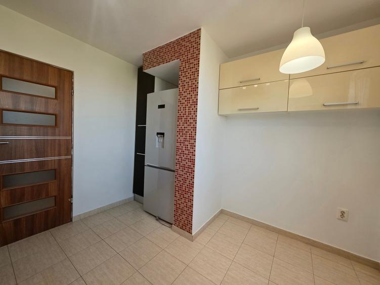 Apartament cu 3 camere decomandat, mobilat în Militari