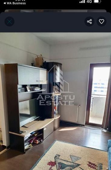 Garsonieră decomandată în Girocului