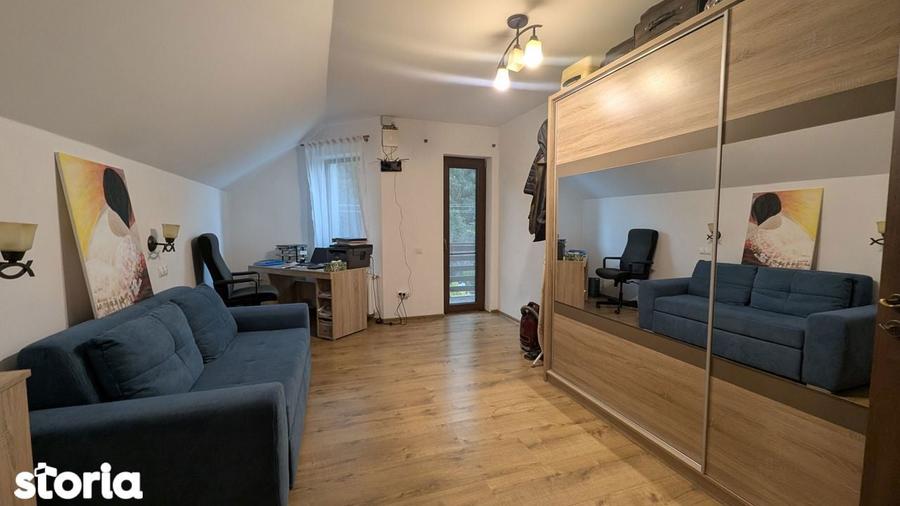 Casă cu 5 camere cu Teren 1500 Mp în Central