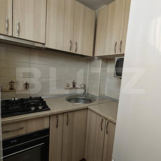 Apartament cu 2 camere,semidecomandat ,zona Rogerius - 6