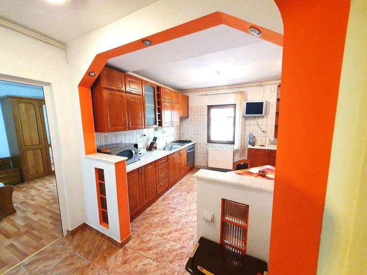 Apartament cu 2 camere decomandat în Astra