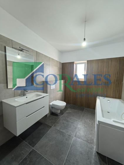 Duplex cu 4 camere cu Canalizare în Săcălaz
