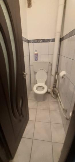 Apartament cu 4 camere semidecomandat, mobilat în Drumul Taberei