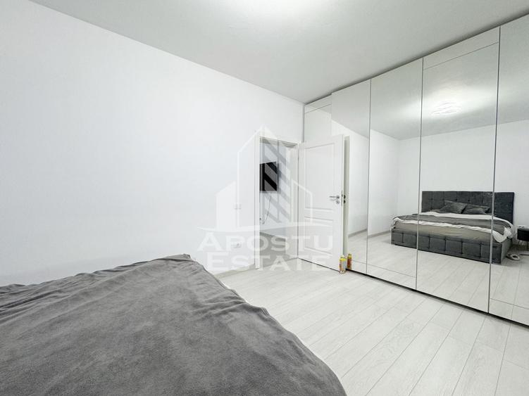 Apartament cu 2 camere semidecomandat, mobilat în Giroc