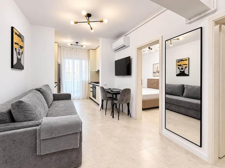 Apartament cu 3 camere decomandat în Central