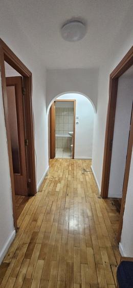 Apartament cu 4 camere decomandat, mobilat în Iancului